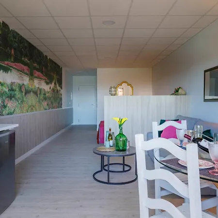 Luxury Singular Orange Appartement